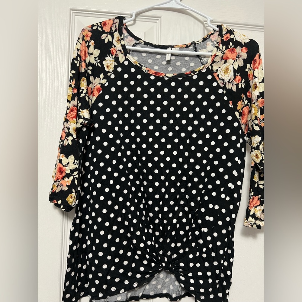 Lady’s long sleeve shirt